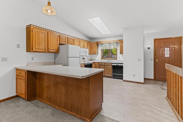 639 Wood Violet Lane, Sun Prairie, WI 53590