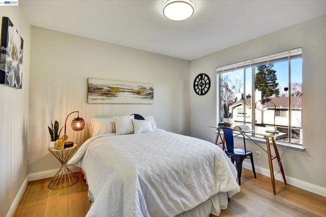 2547 Easton Ln 18, San Jose, CA 95133