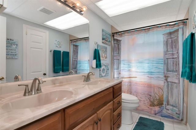 10313 N ARMENIA AVENUE, Tampa, FL 33612