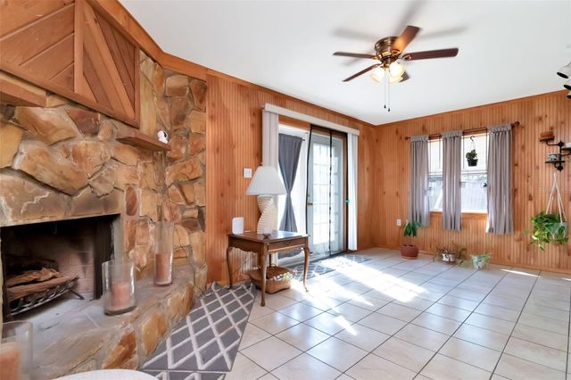 10313 N ARMENIA AVENUE, Tampa, FL 33612