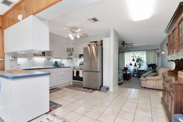 10313 N ARMENIA AVENUE, Tampa, FL 33612