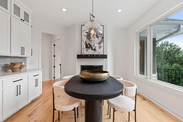 9 Red Forest Way, North Oaks, MN 55127