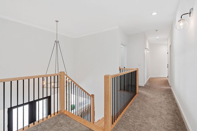 9 Red Forest Way, North Oaks, MN 55127