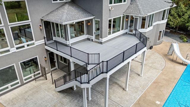 9 Red Forest Way, North Oaks, MN 55127