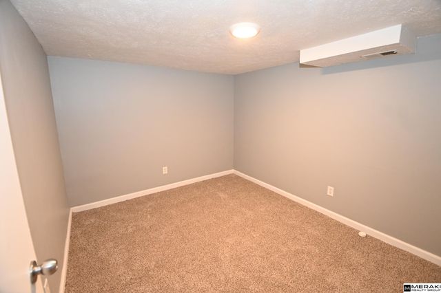 3450 Martin Avenue, Omaha, NE 68112