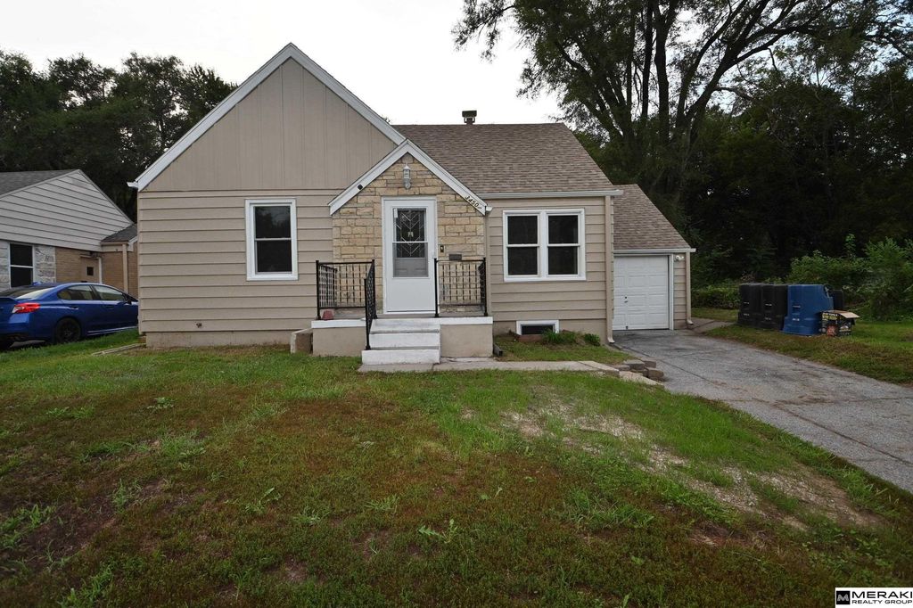 3450 Martin Avenue, Omaha, NE 68112