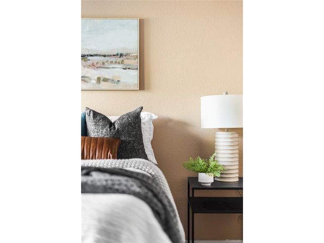 12799 E Wyoming Cir, Aurora, CO 80012