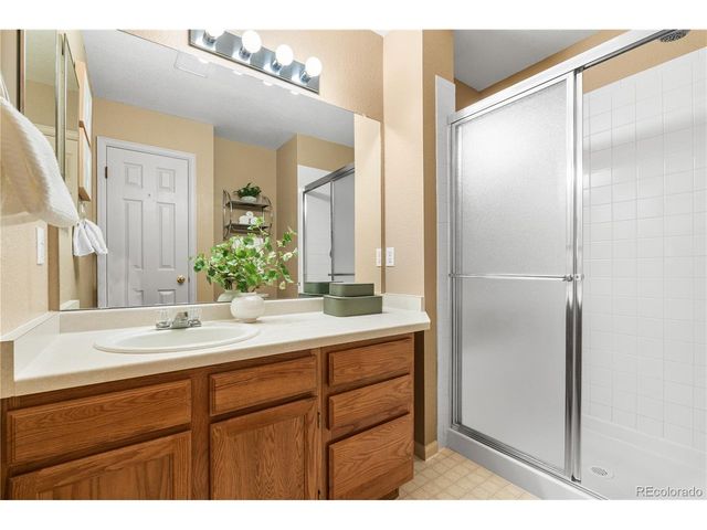 12799 E Wyoming Cir, Aurora, CO 80012