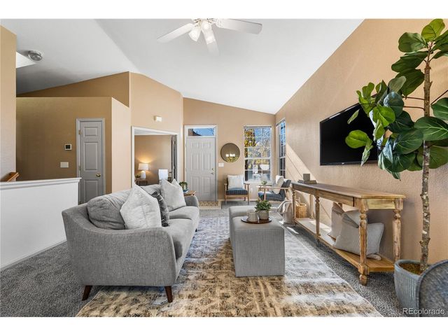 12799 E Wyoming Cir, Aurora, CO 80012