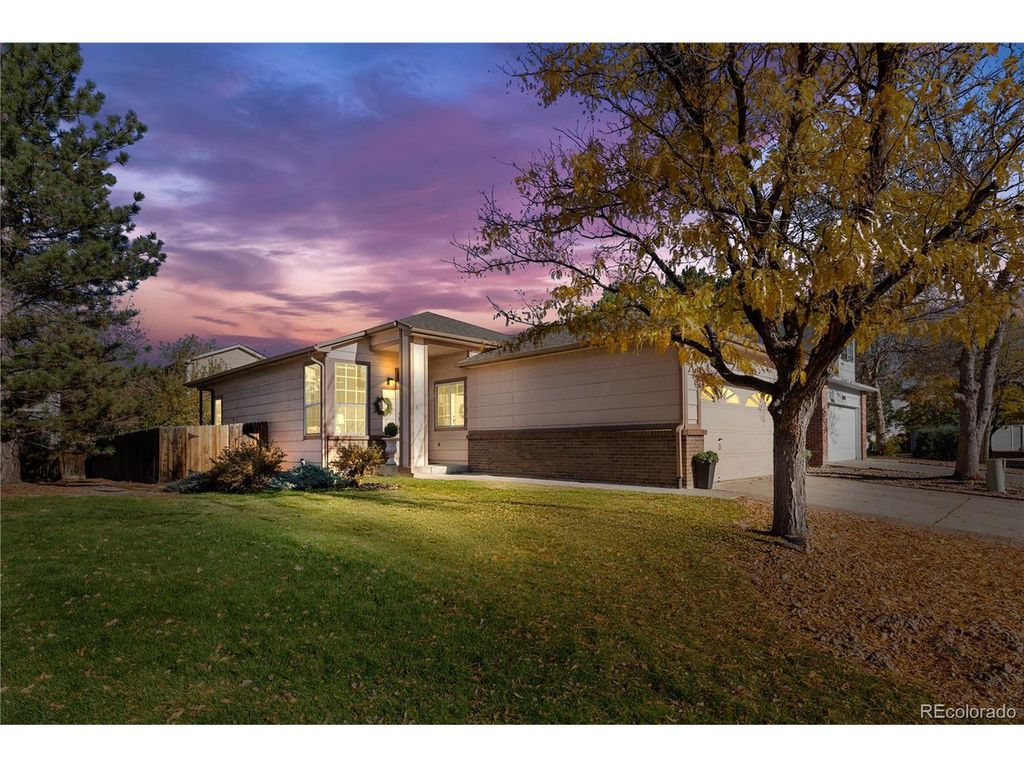 12799 E Wyoming Cir, Aurora, CO 80012