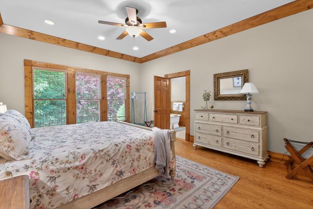 721 Azalea Ct, Monteagle, TN 37356