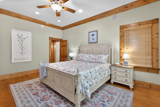 721 Azalea Ct, Monteagle, TN 37356