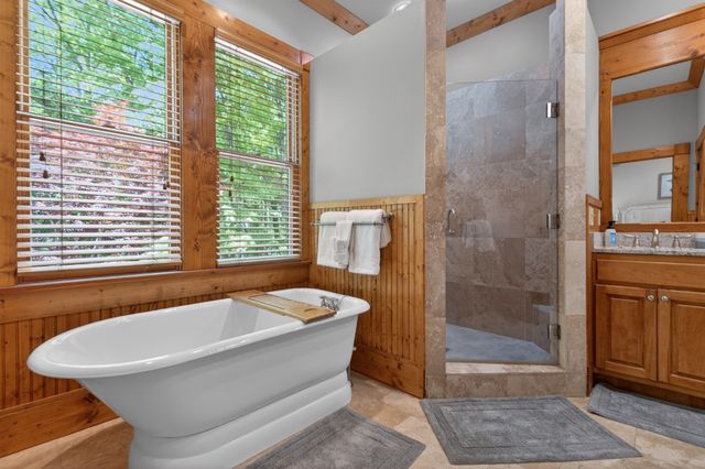 721 Azalea Ct, Monteagle, TN 37356