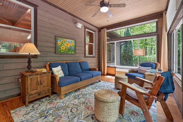 721 Azalea Ct, Monteagle, TN 37356