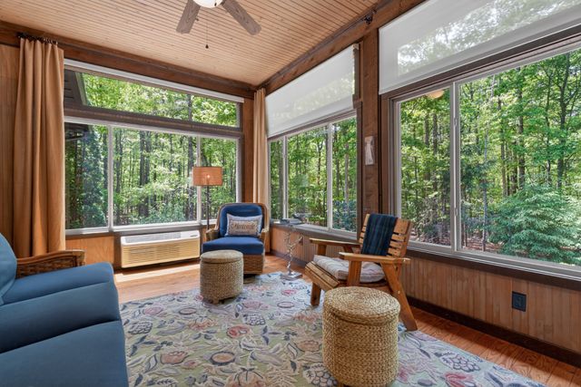 721 Azalea Ct, Monteagle, TN 37356