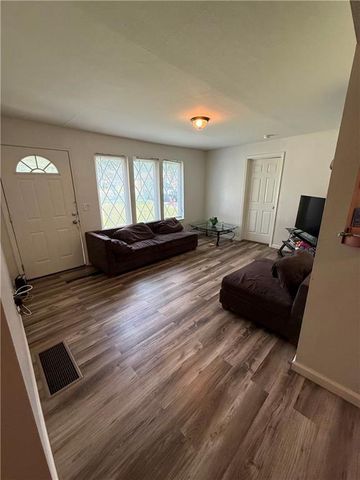 3032 Donnelly Avenue, Kansas City, MO 64129