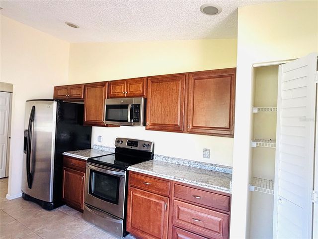 79 CLUB HOUSE DRIVE, Palm Coast, FL 32137