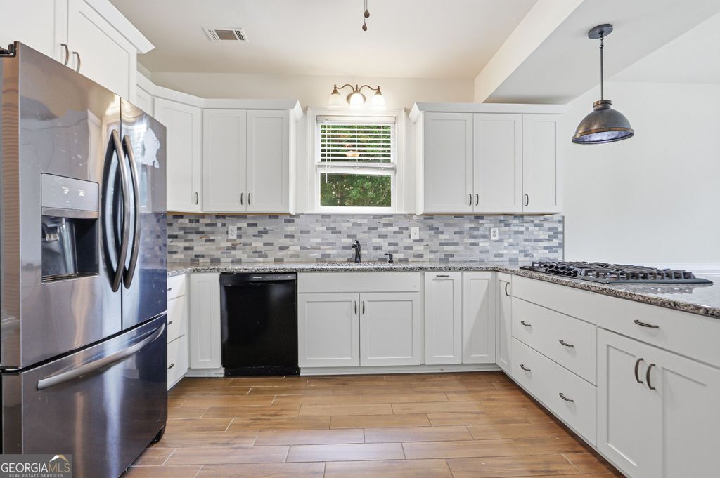 1102 Timber Glen Court SW, Lilburn, GA 30047 — photo 2
