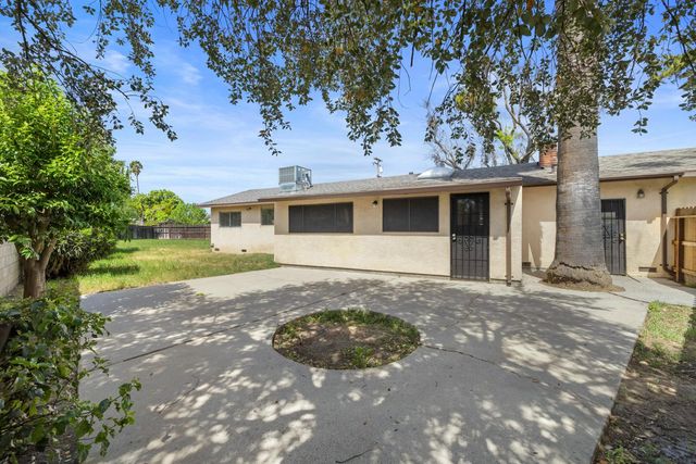 1400 Rosemead Ct, Modesto, CA 95350