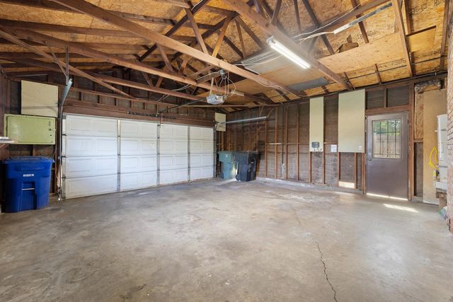 1400 Rosemead Ct, Modesto, CA 95350