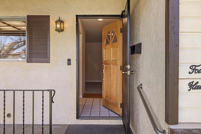 1400 Rosemead Ct, Modesto, CA 95350