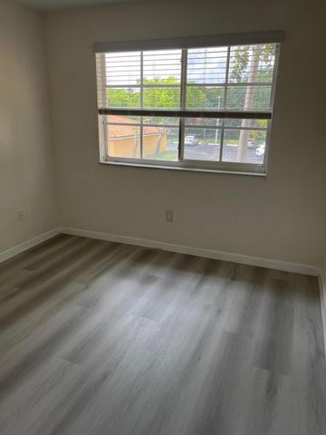 103 Yacht Club Way 101, Hypoluxo, FL 33462