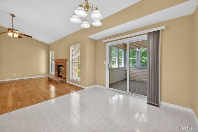 2917 Mac Arthur Drive 30, St Charles, MO 63301