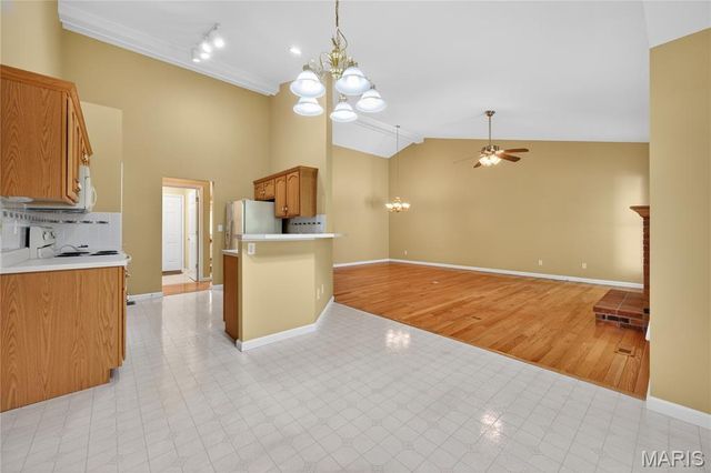 2917 Mac Arthur Drive 30, St Charles, MO 63301