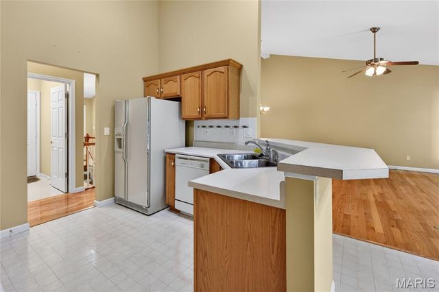 2917 Mac Arthur Drive 30, St Charles, MO 63301