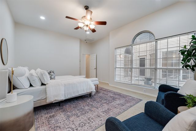 336 Touchdown Drive, Irving, TX 75063