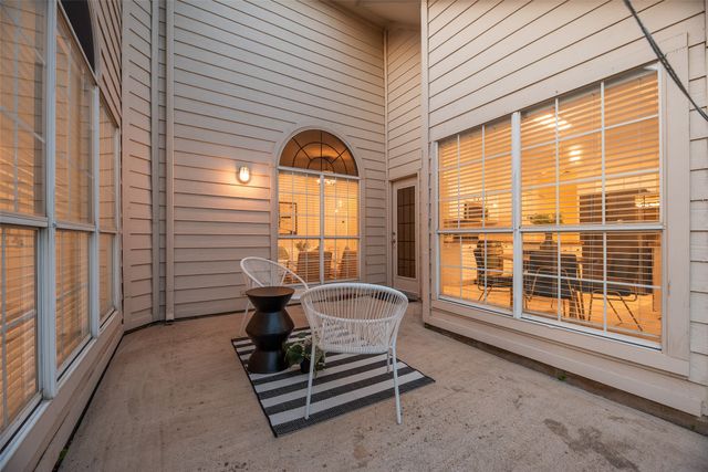 336 Touchdown Drive, Irving, TX 75063