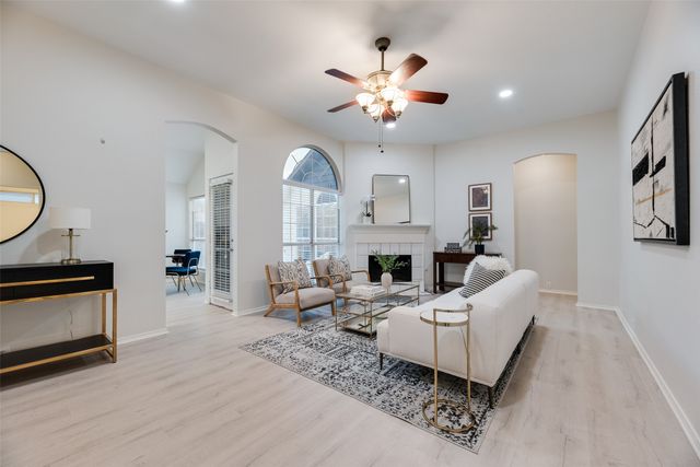 336 Touchdown Drive, Irving, TX 75063