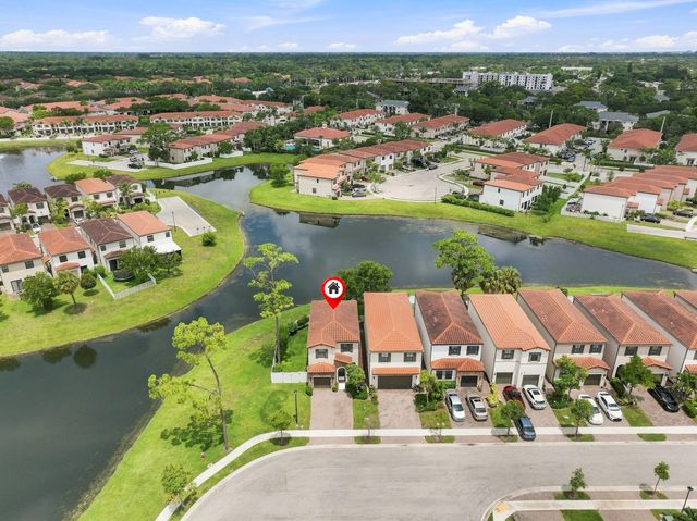 3000 KING PALM Way, Riviera Beach, FL 33410