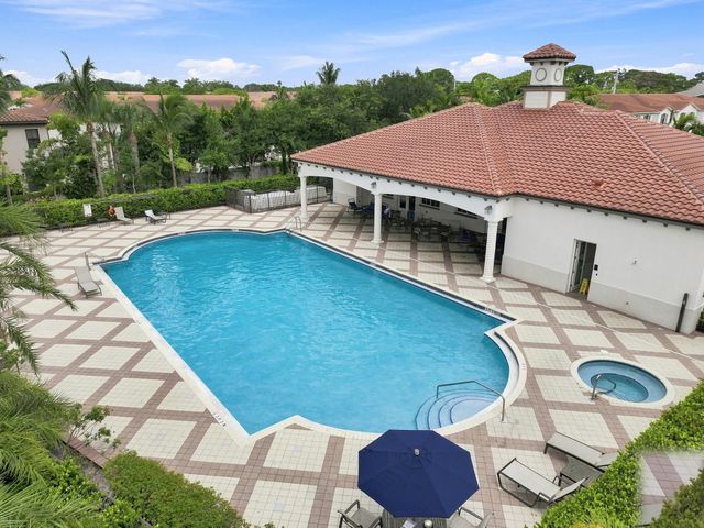 3000 KING PALM Way, Riviera Beach, FL 33410