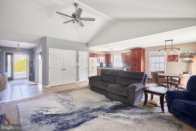 1018 BOWMAN ST, Reading, PA 19605