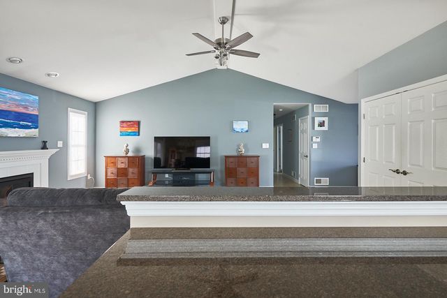 1018 BOWMAN ST, Reading, PA 19605