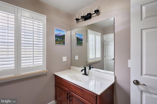 1018 BOWMAN ST, Reading, PA 19605