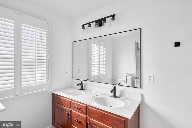 1018 BOWMAN ST, Reading, PA 19605