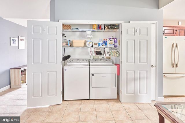 1018 BOWMAN ST, Reading, PA 19605