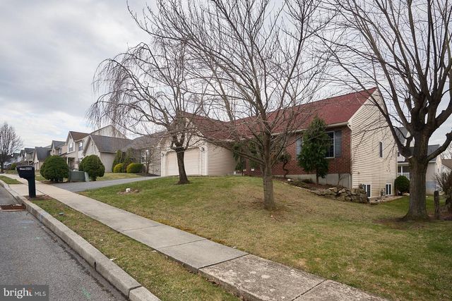 1018 BOWMAN ST, Reading, PA 19605