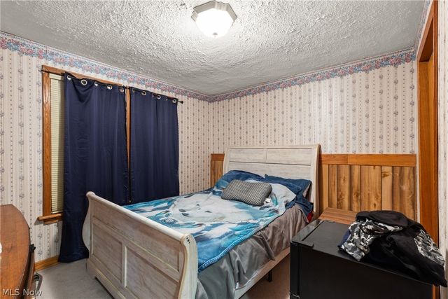 13 Prospect Street, Bridgeport, OH 43912