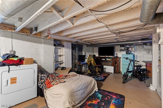 13 Prospect Street, Bridgeport, OH 43912