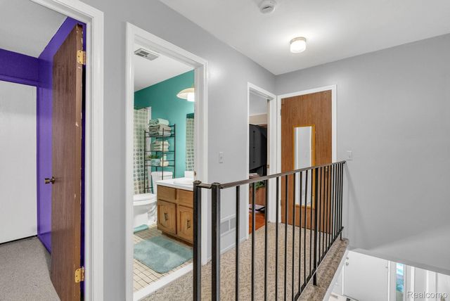 3170 Woods Circle, Detroit, MI 48207