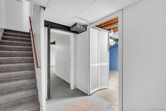 3170 Woods Circle, Detroit, MI 48207