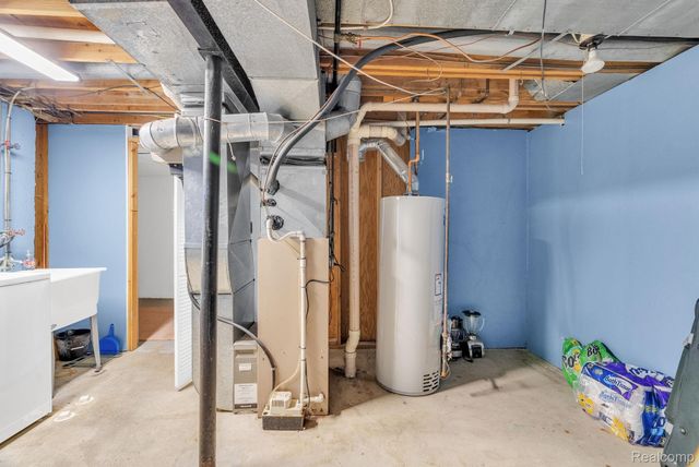 3170 Woods Circle, Detroit, MI 48207