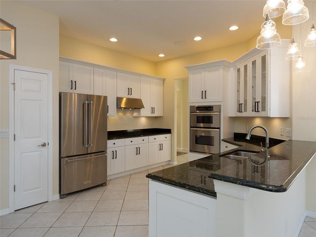 4103 61ST AVENUE E, Bradenton, FL 34203