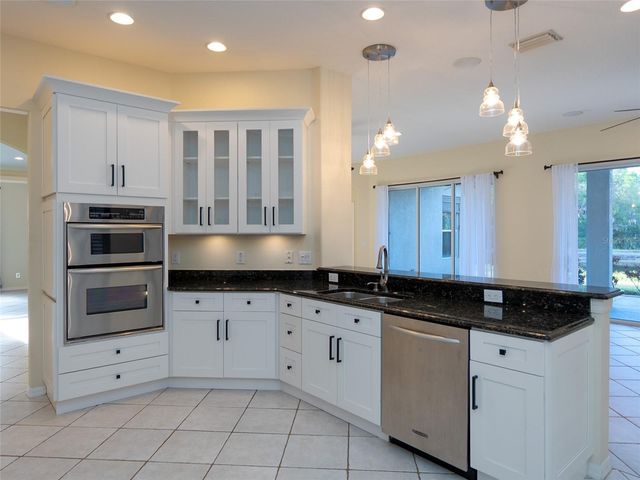 4103 61ST AVENUE E, Bradenton, FL 34203