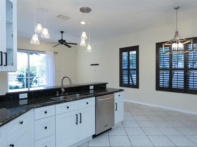 4103 61ST AVENUE E, Bradenton, FL 34203