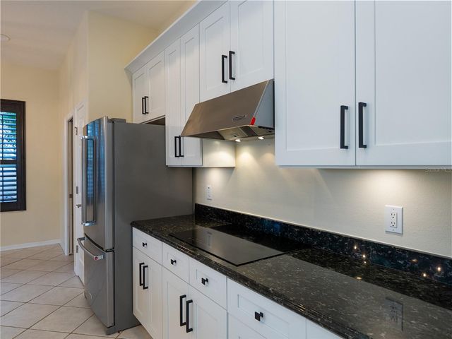 4103 61ST AVENUE E, Bradenton, FL 34203