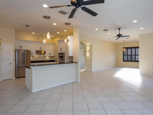 4103 61ST AVENUE E, Bradenton, FL 34203